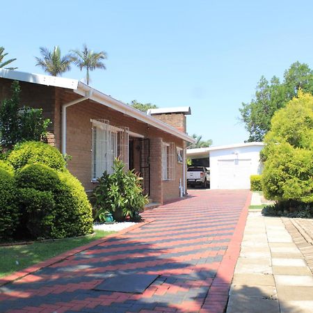 His Glory Guest House Vryheid Exterior foto