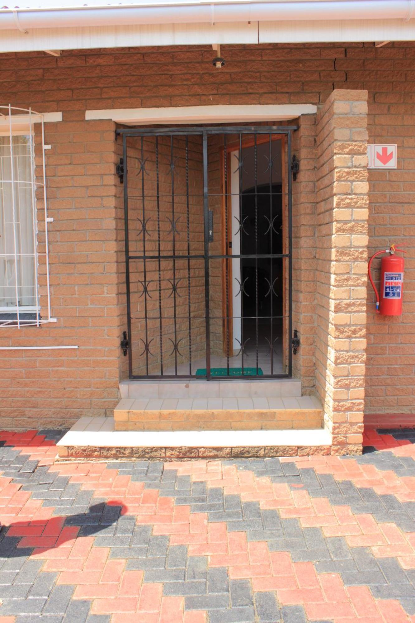 His Glory Guest House Vryheid Exterior foto