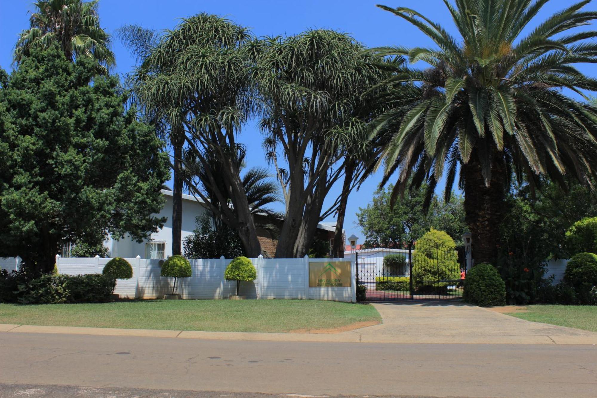His Glory Guest House Vryheid Exterior foto