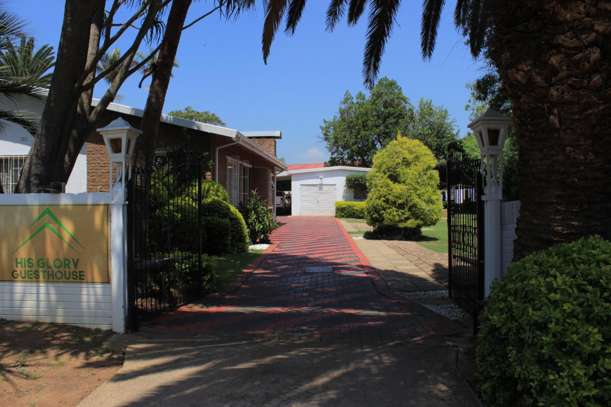 His Glory Guest House Vryheid Exterior foto